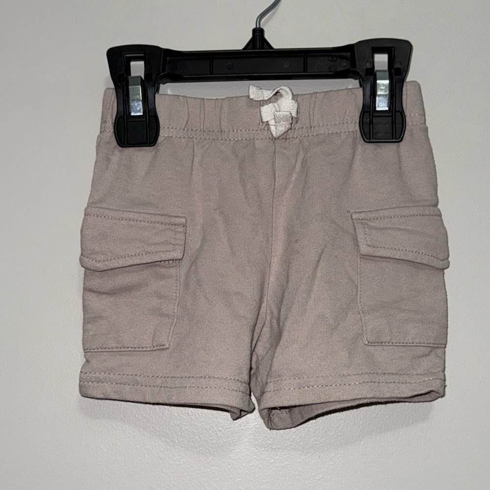 Tan Lightweight Cargo Shorts with Elastic Waistband
